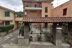 Appartamento di 115 m² con 4 locali a Riano