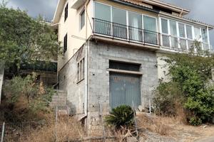 Casa indipendente da ristrutturare