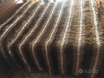 Coperta matrimoniale vintage, marrone e bianco, vi