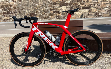 Trek Madone SLR 9 56  SRAM RED AXS