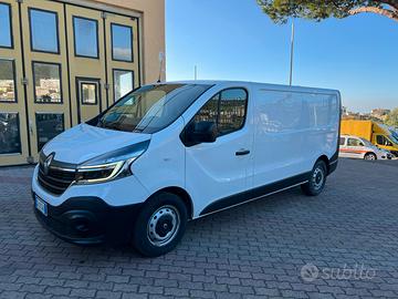 Renault trafic passo lungo