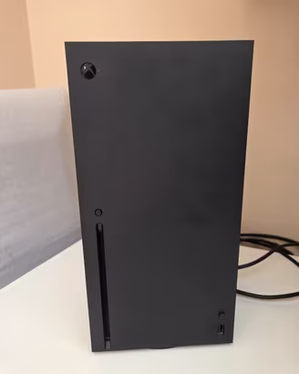 xbox series x 1tb  2 anni di garanzia