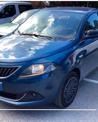 Lancia Ypsilon 1.0 FireFly 5 porte Hybrid Gold