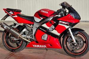 Yamaha r6