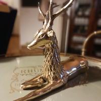 Raro Cervo in Ottone dorato