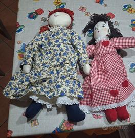 2 bambole di pezza, fatte a mano. vintage