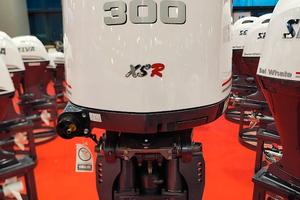 Selva Marine WHITE WHALE 300 XSR  E.F.I