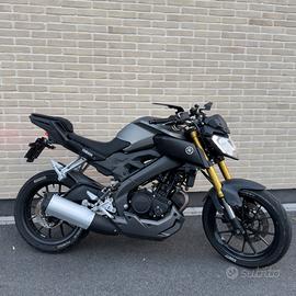 YAMAHA MT125