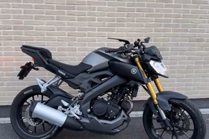 YAMAHA MT125