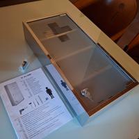 Armadietto porta medicinali