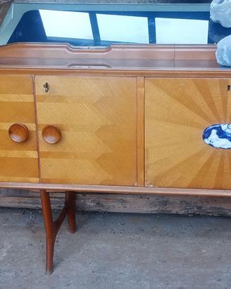 SIDEBOARD ANNI '50