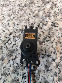 servo comando sanwa 
