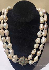 Splendida collana con doppio filo di perle scarama