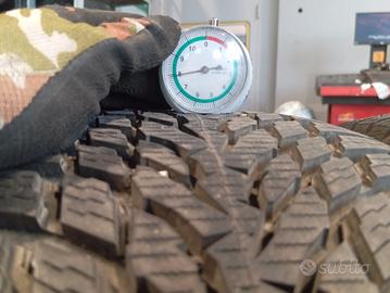 Gomme Nokian 225/45 R17 H91 Invernali