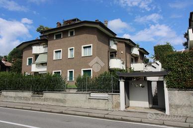 2 LOCALI A ARCORE