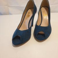 scarpe con tacco  10 n.37  materiale camoscio