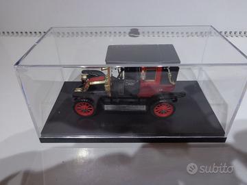 automodello RIO 1:43