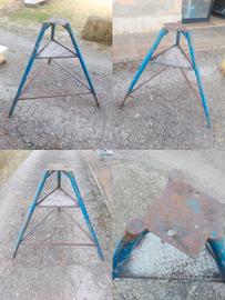 Tre (3) piedi come base per morsa o incudine 