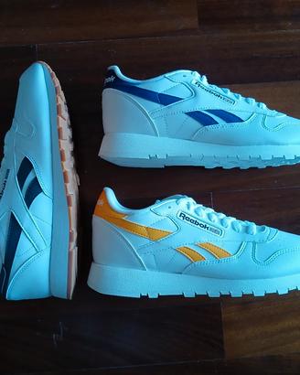 3 paia new di  Reebok Classic  = 89