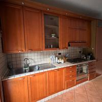 Cucina completa di elettrodomestici
