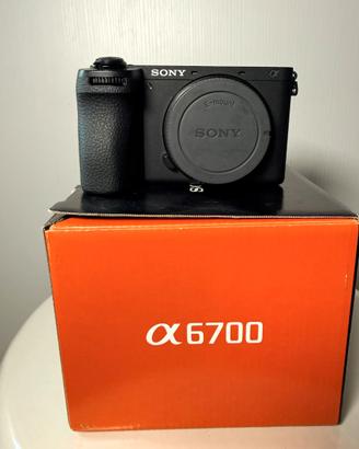 Sony a6700 come nuova, ancora in garanzia!