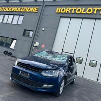 VOLKSWAGEN POLO 6R per ricambi usati CAY