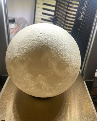 Lampada Luna 3D LED (20€ la M / 25€ la L)