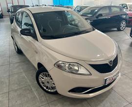 Lancia Ypsilon 1.2 69 CV Silver 2017