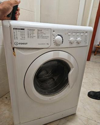 Lavatrice Indesit 8kg