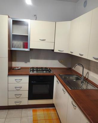 CUCINA COMPLETA PARI AL NUOVO