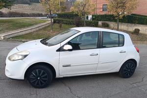  Renault Clio 1200 benzina/GPL anno 2010