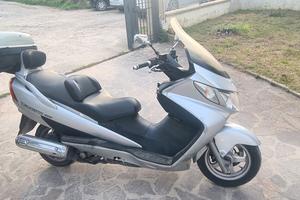 Suzuki burgman 400 del 2005 
