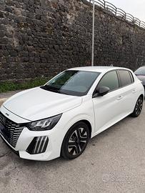 Peugeot 208 allestimento Allure 100cv benzina