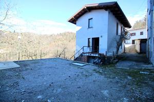 4 LOCALI A GRIMACCO