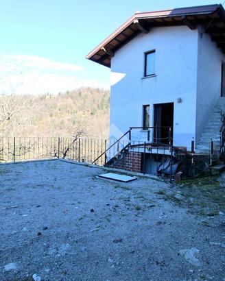 4 LOCALI A GRIMACCO