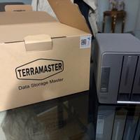NAS Terramaster F2-210 + 2 dischi 3,5 WD da 3TB