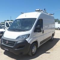 Fiat Ducato furgone medio alto attrezzato