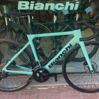 Bici da corsa BIANCHI Sprint ICR 105 12v