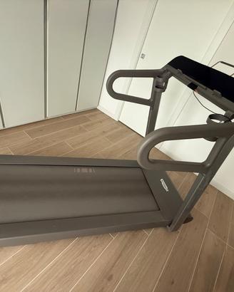 Tapis Roulant Technogym MyRun – Pari al Nuovo