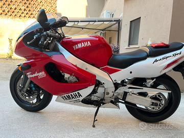 Yamaha Thunderace 1000