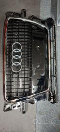 GRIGLIA PARAURTI ANTERIORE
AUDI Q5 (8R) 2008-2012
