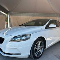 Volvo V40 D2 R-design Momentum