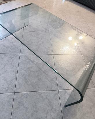 Tavolino da salotto in vetro – design moderno