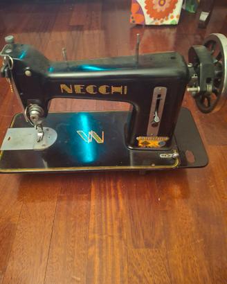"Macchina da cucire vintage Modello BF Nova