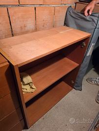 Mobiletto Basso a Giorno / Libreria in Legno