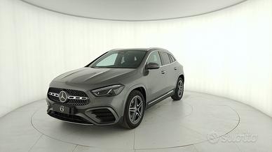 MERCEDES-BENZ GLA 200 d automatic