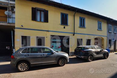 Ampio bilocale senza spese