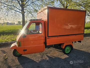 Ape piaggio negozio