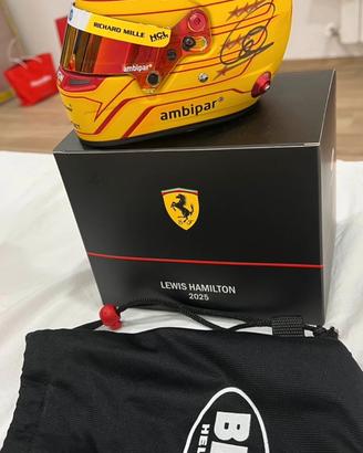 Casco 1/2 Ferrari Lewis Hamilton autografato COA