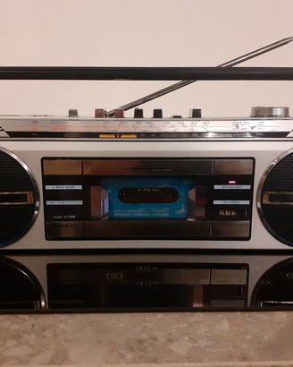 Boombox Sanyo M 7100K 